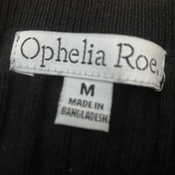 Women’s Knit Ribbed Sweater - Picture 2 of 4